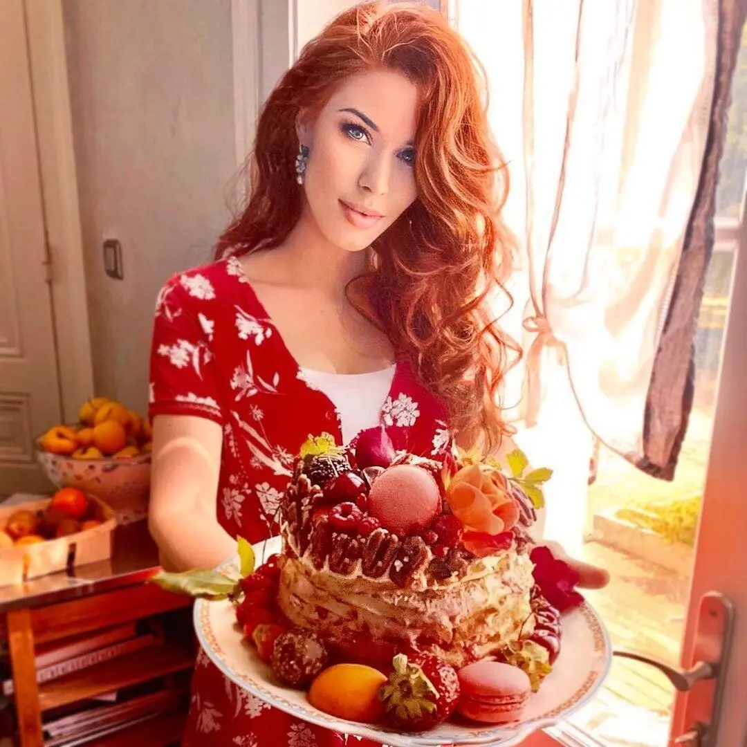 Escort Model Alexa Rose