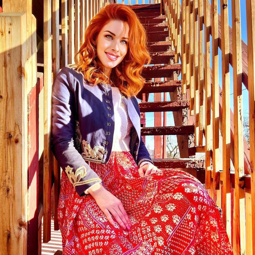 Escort Model Alexa Rose - 6