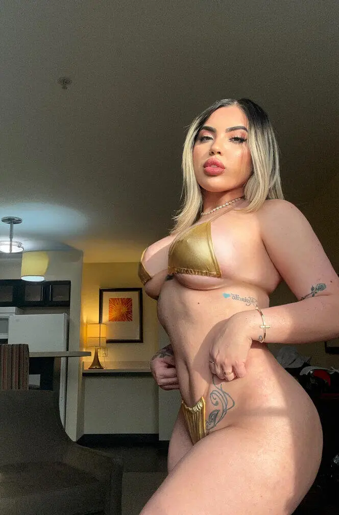 Escort Model Amy - 2