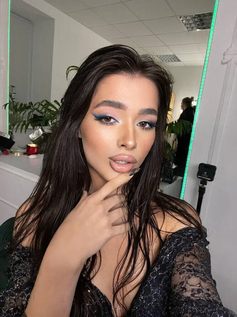 Escort Model Ana