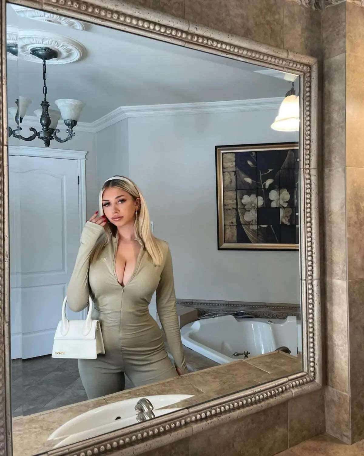 Escort Model Anaislaliberte - 2