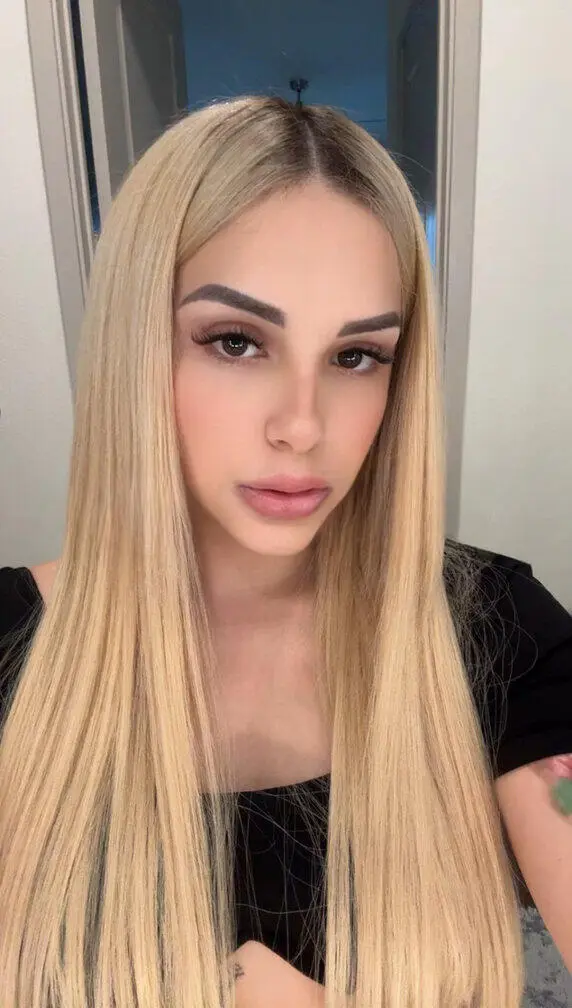 Escort Model Anny