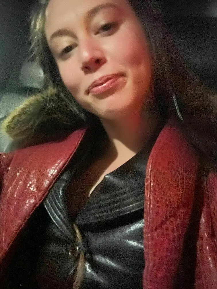 Escort Model Ariana