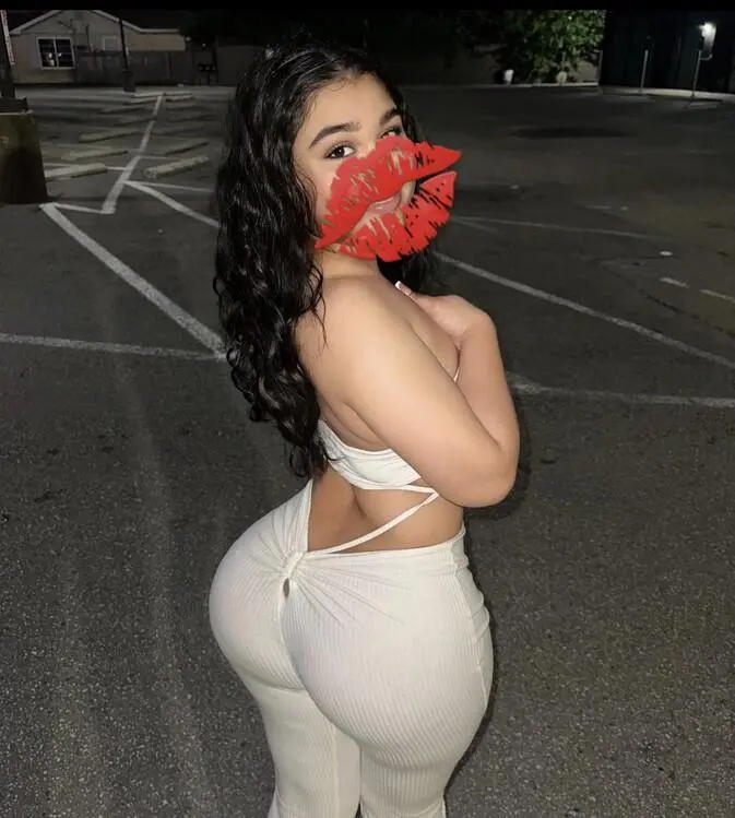 Escort Model Ash loveee