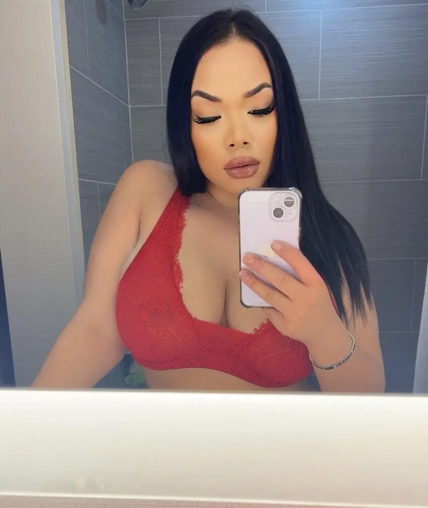 Escort Model Asia