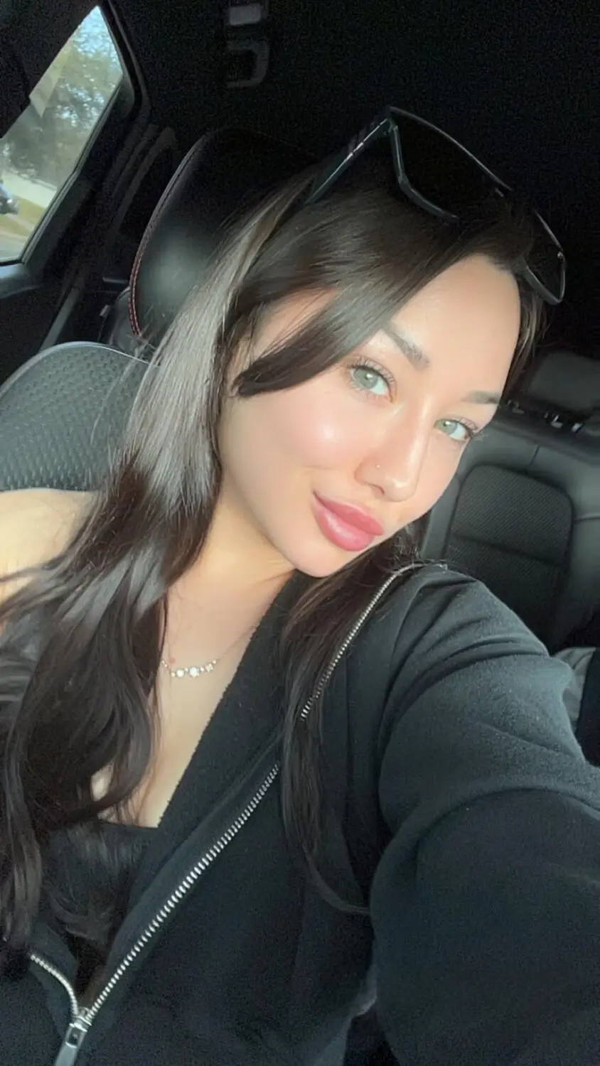 Escort Model Autumn - 5