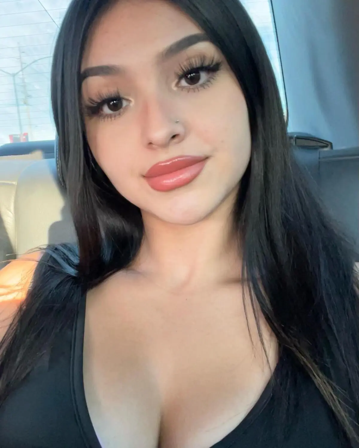 Escort Model Ayelenn - 3