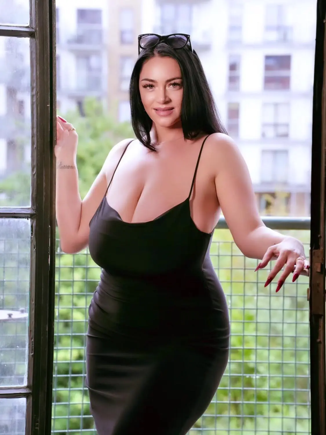 Escort Model BKlara11 - 3