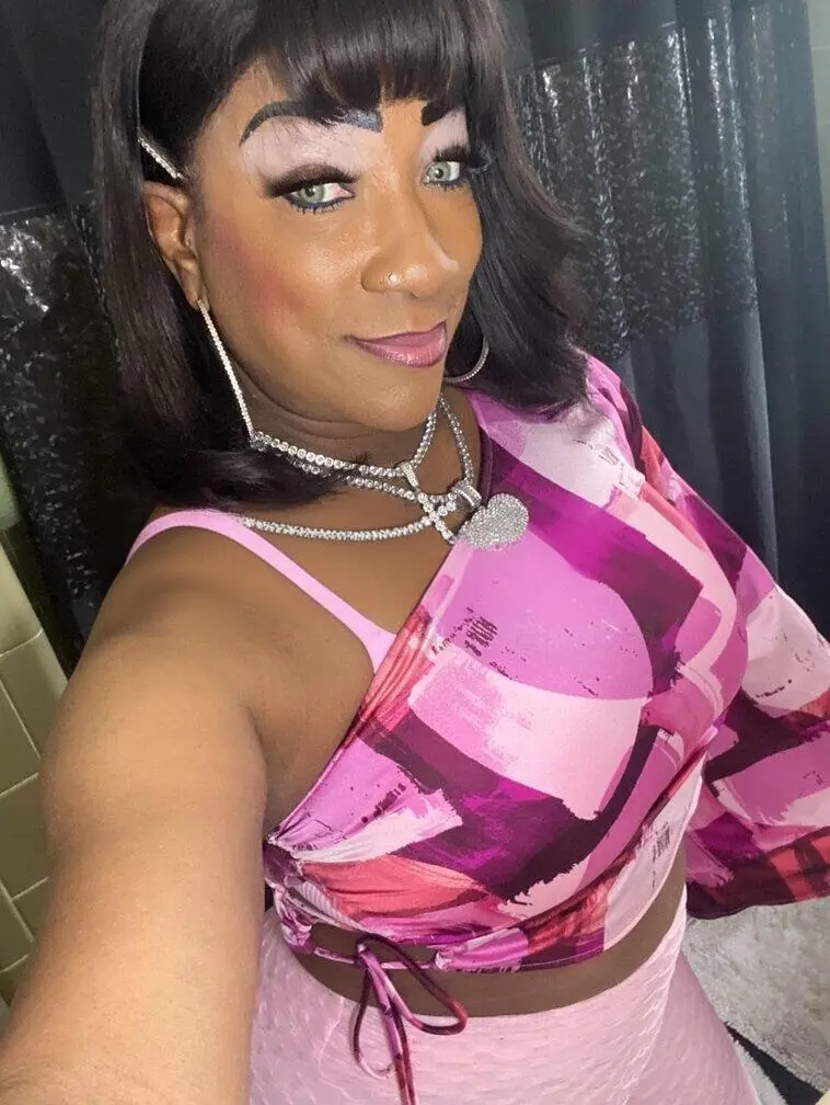 Escort Model Blair - 4