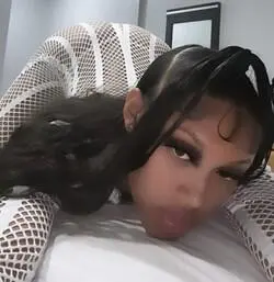 Escort Model Blasianhoney - 5