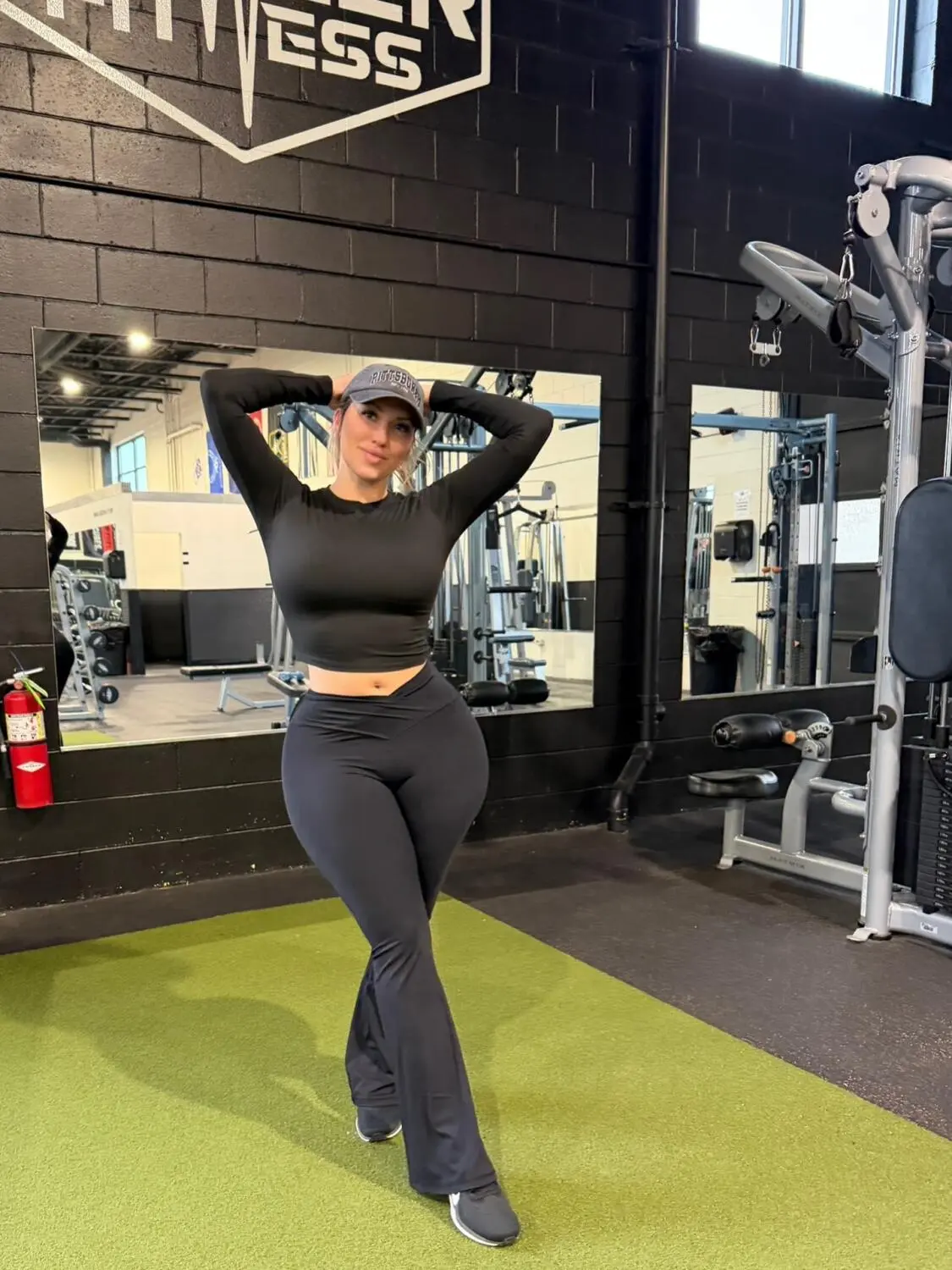 Escort Model Blonde Gummybear - 6