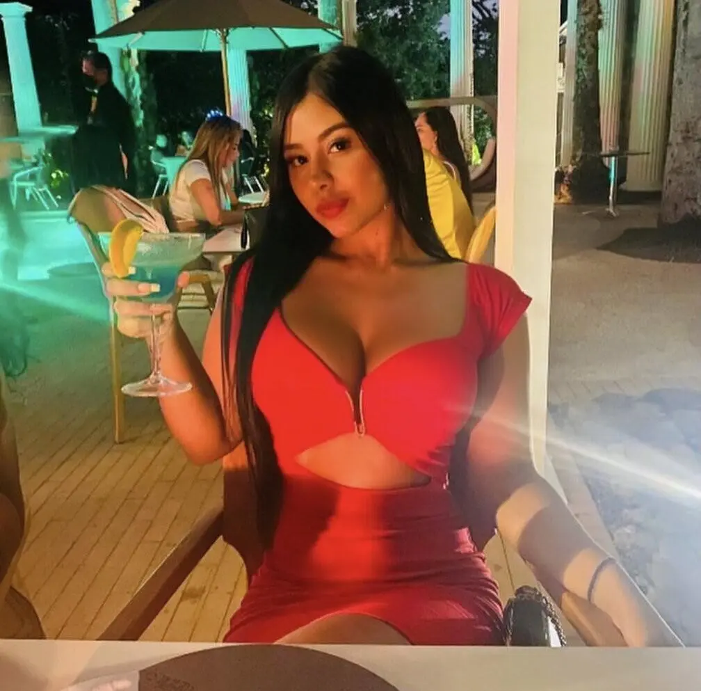Escort Model Carolina