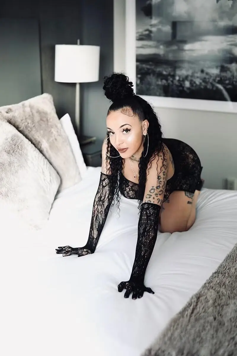Escort Model Chante Russell - 5