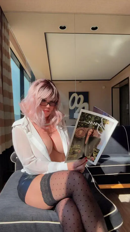 Escort Model Classic Barbie - 2