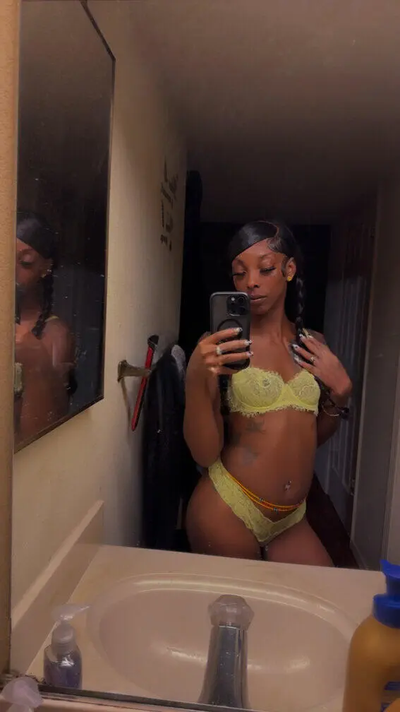 Escort Model Dior - 2