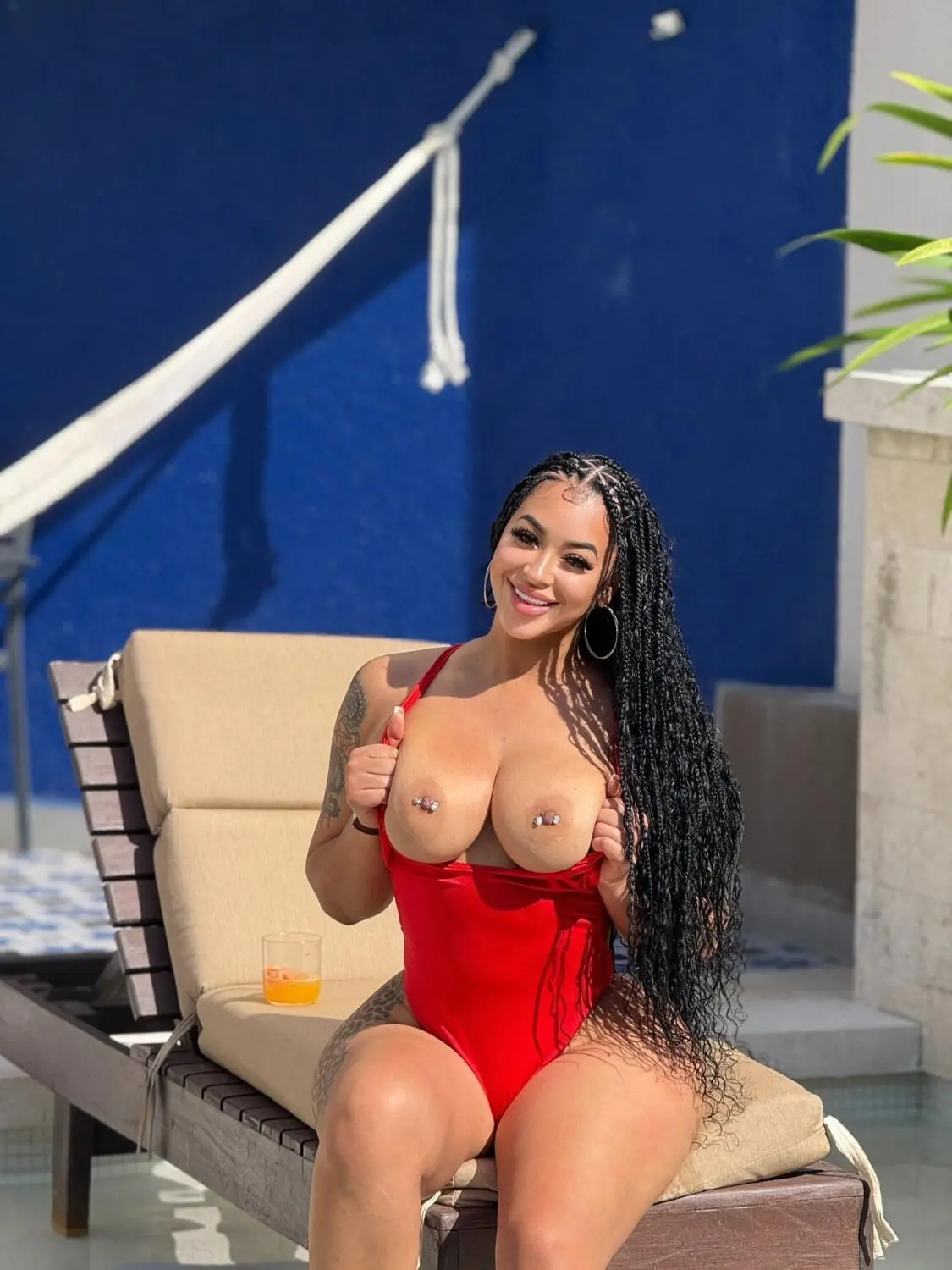 Escort Model ExoticaSlim - 5