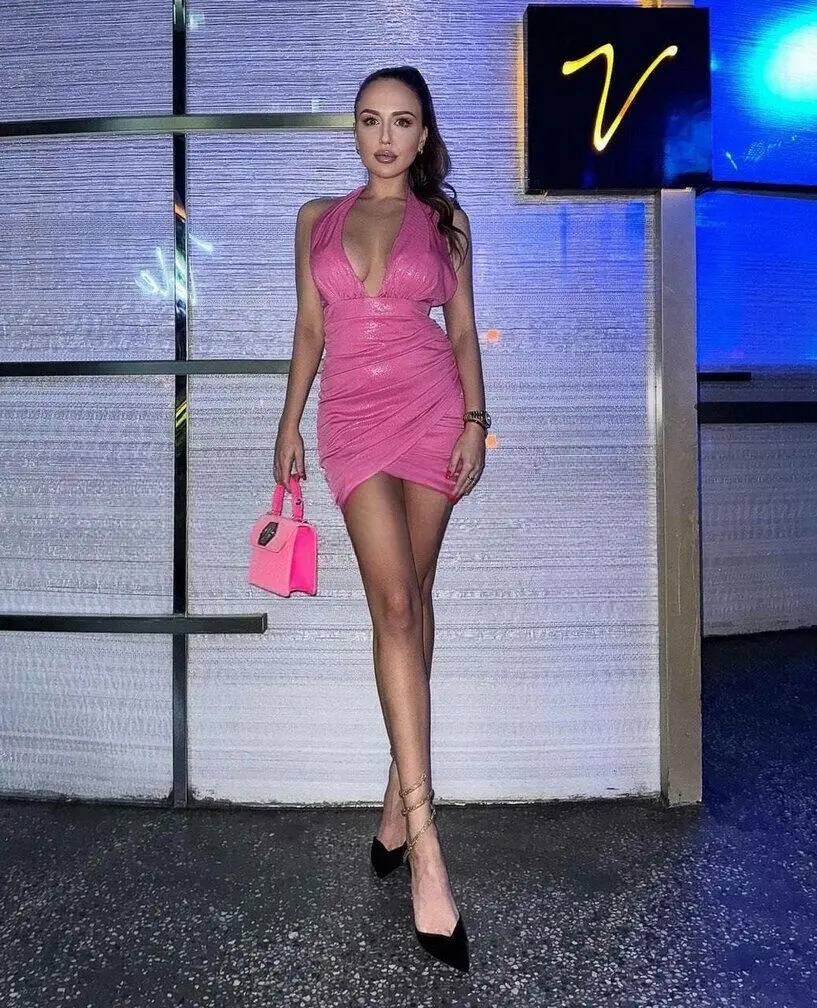 Escort Model Fiona