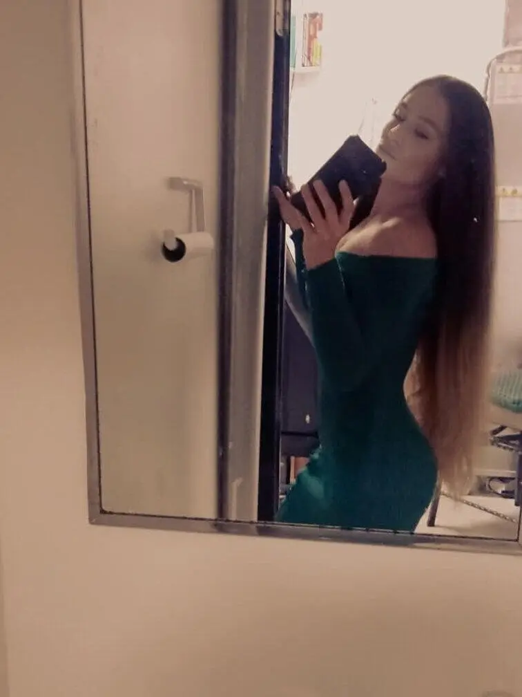 Escort Model Genuine - 3
