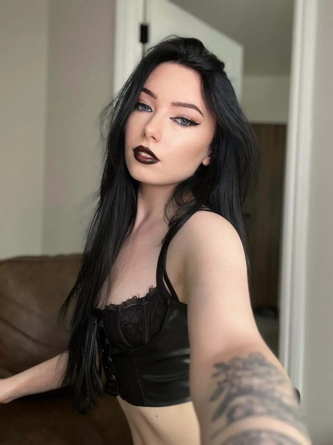 Escort Model Georgia Stone - 5