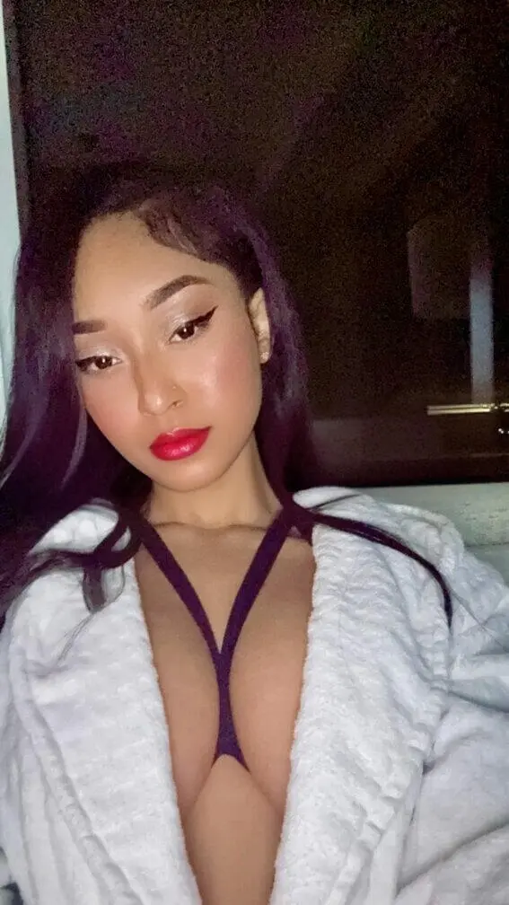 Escort Model Goddess Ava - 5