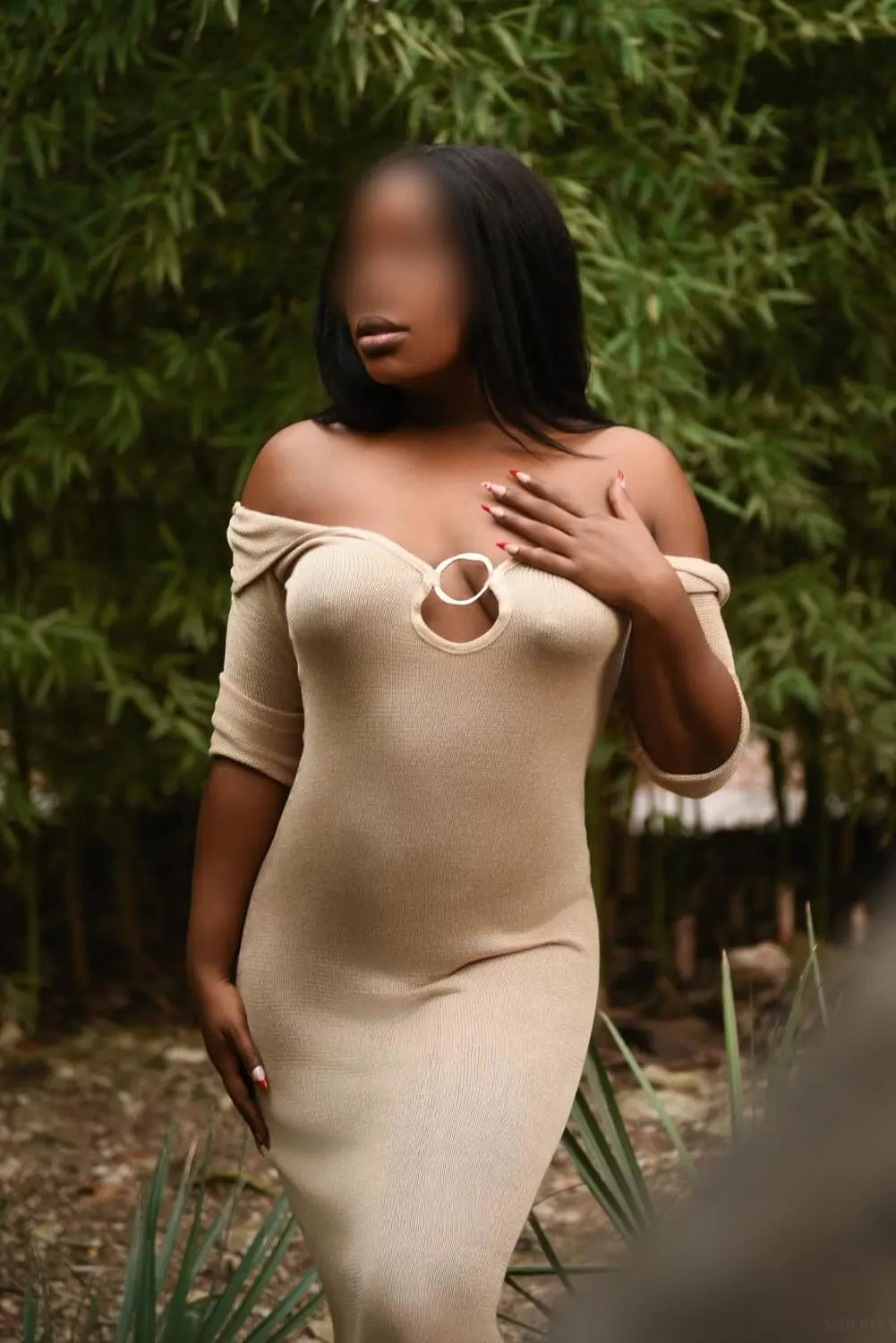 Escort Model Grace Lawrence