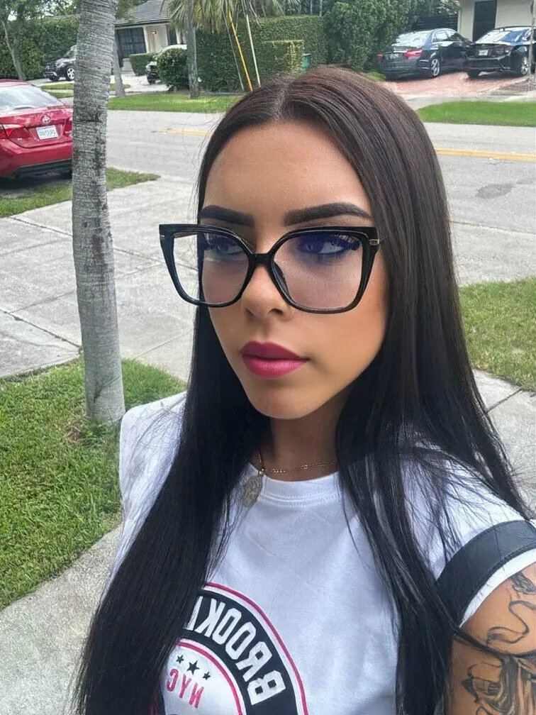 Escort Model Isabella - 3