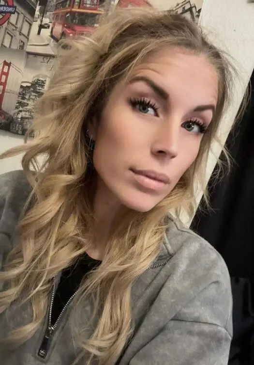 Escort Model Jasmine Wilde - 3