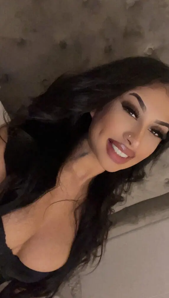 Escort Model Jasmine xo Banks - 2