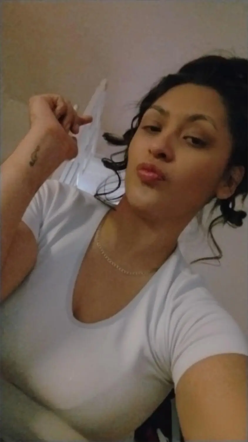 Escort Model Juicy Jess - 4