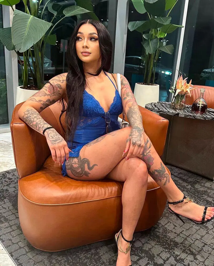 Escort Model Leah - 3