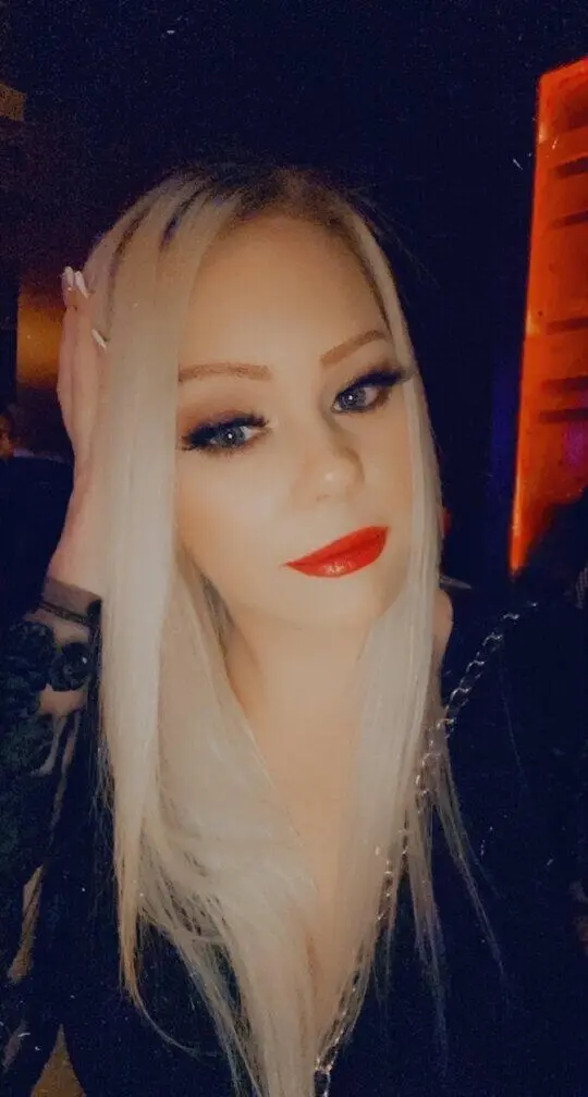 Escort Model Lexi