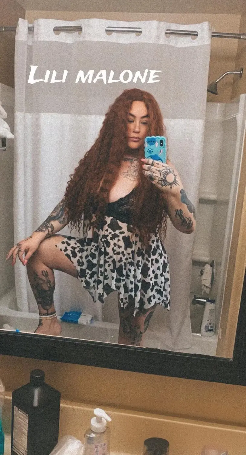 Escort Model LILI MALONE - 4