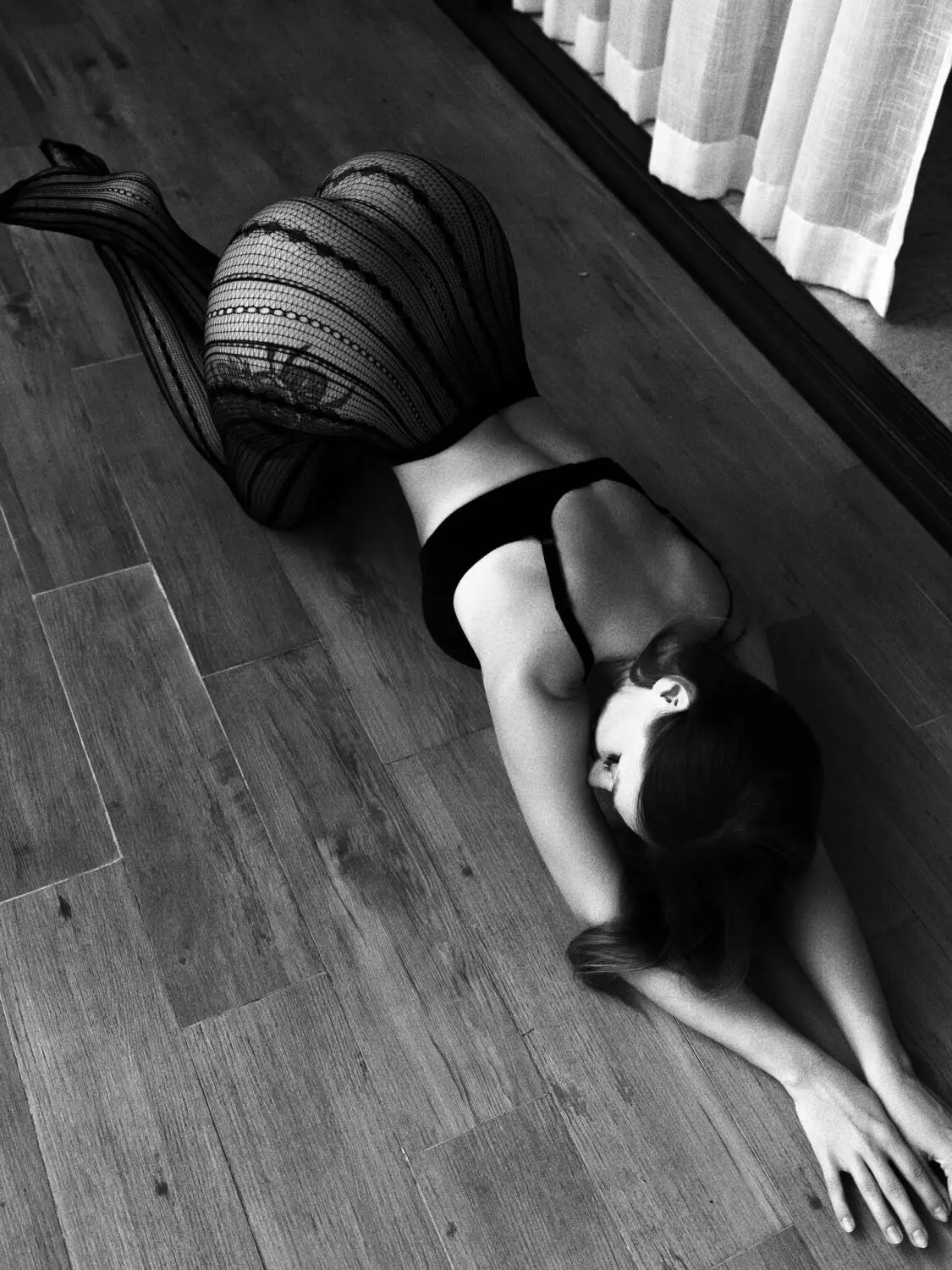 Escort Model Lily Purr - 7