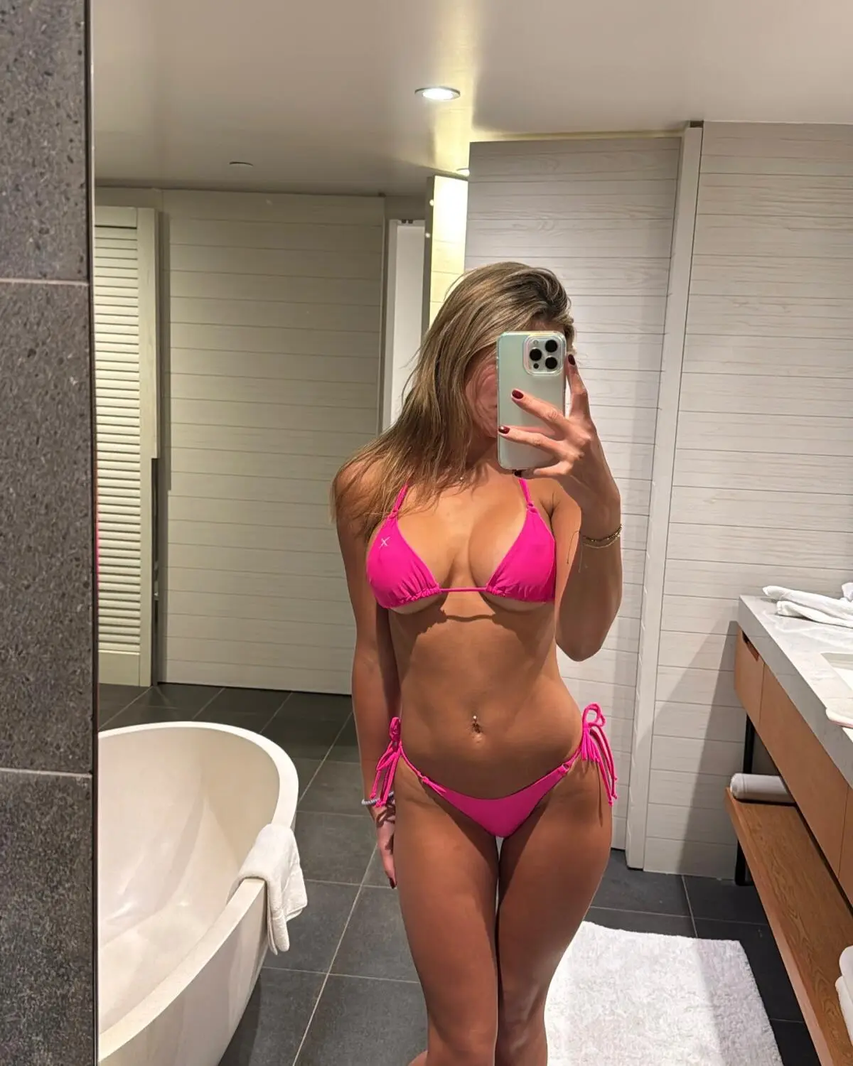 Escort Model Madiiitay - 7