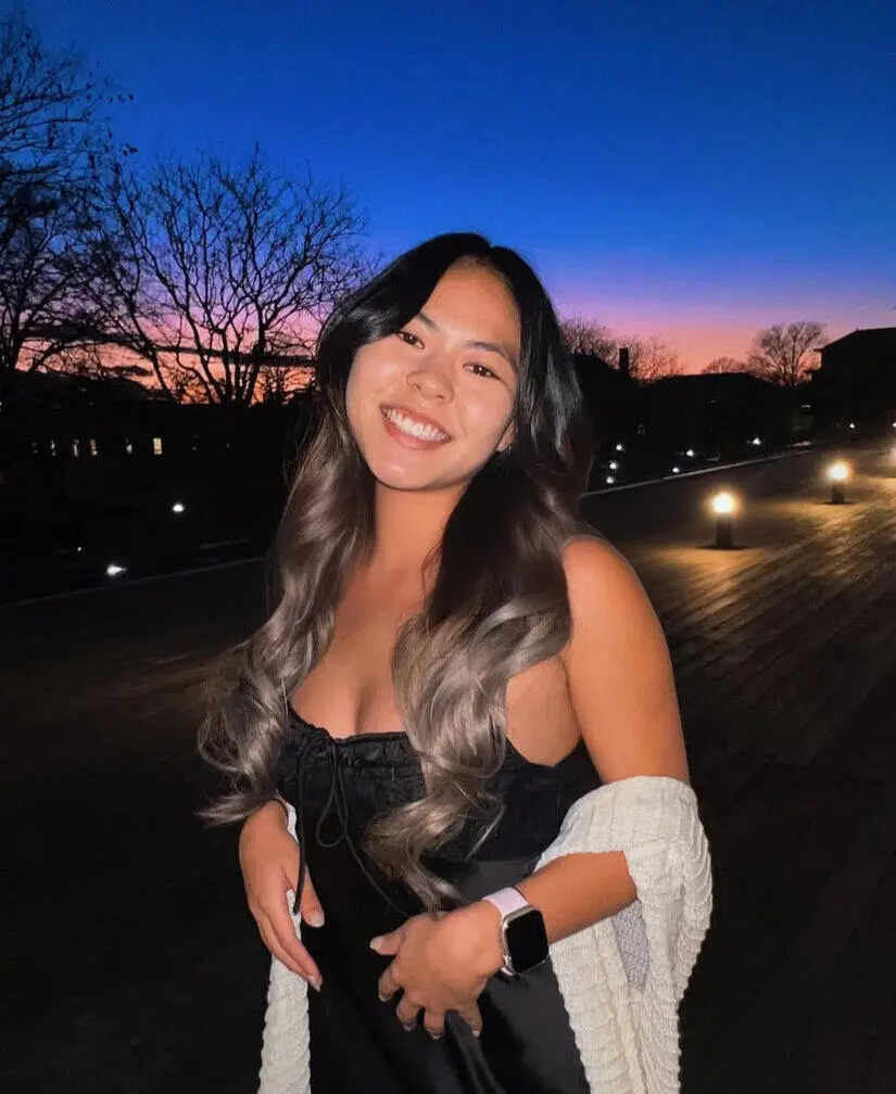 Escort Model Mei - 4