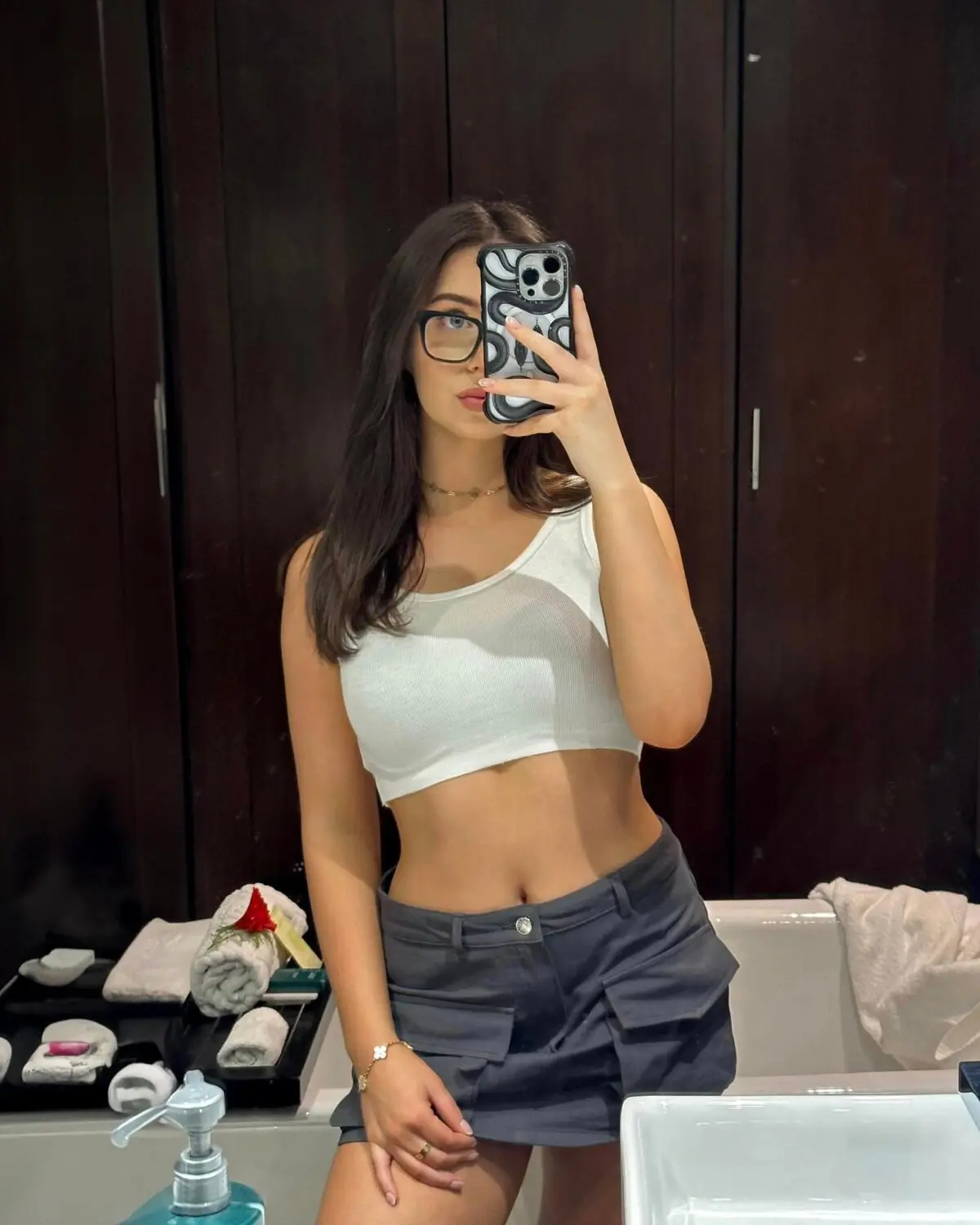 Escort Model Mikayla Anne - 4