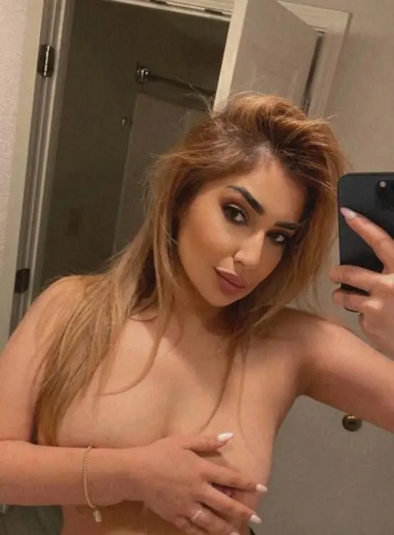 Escort Model MilaLoveee - 4