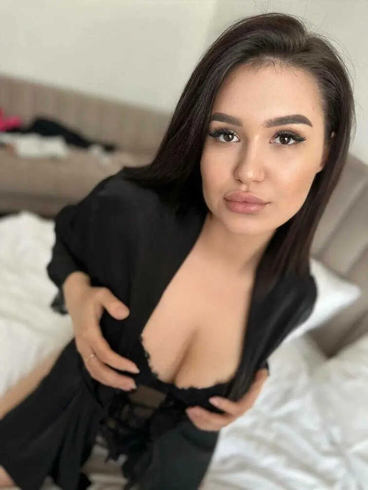 Escort Model Milana
