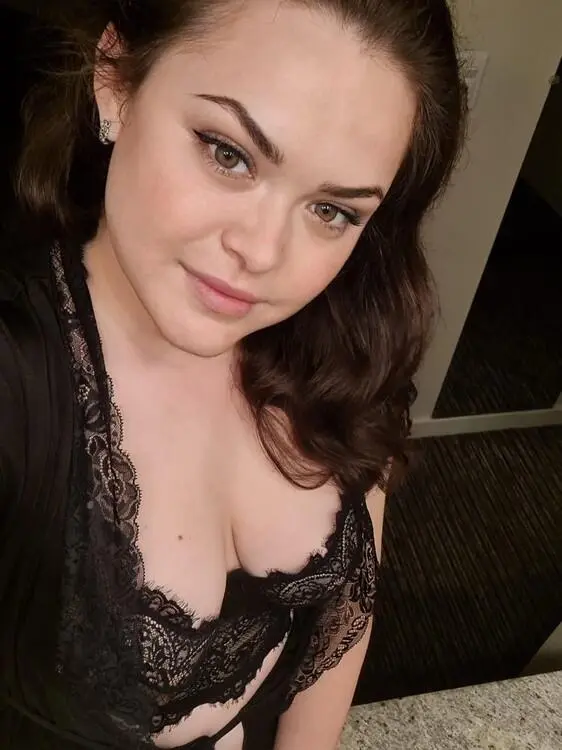 Escort Model MonicaLovely - 3