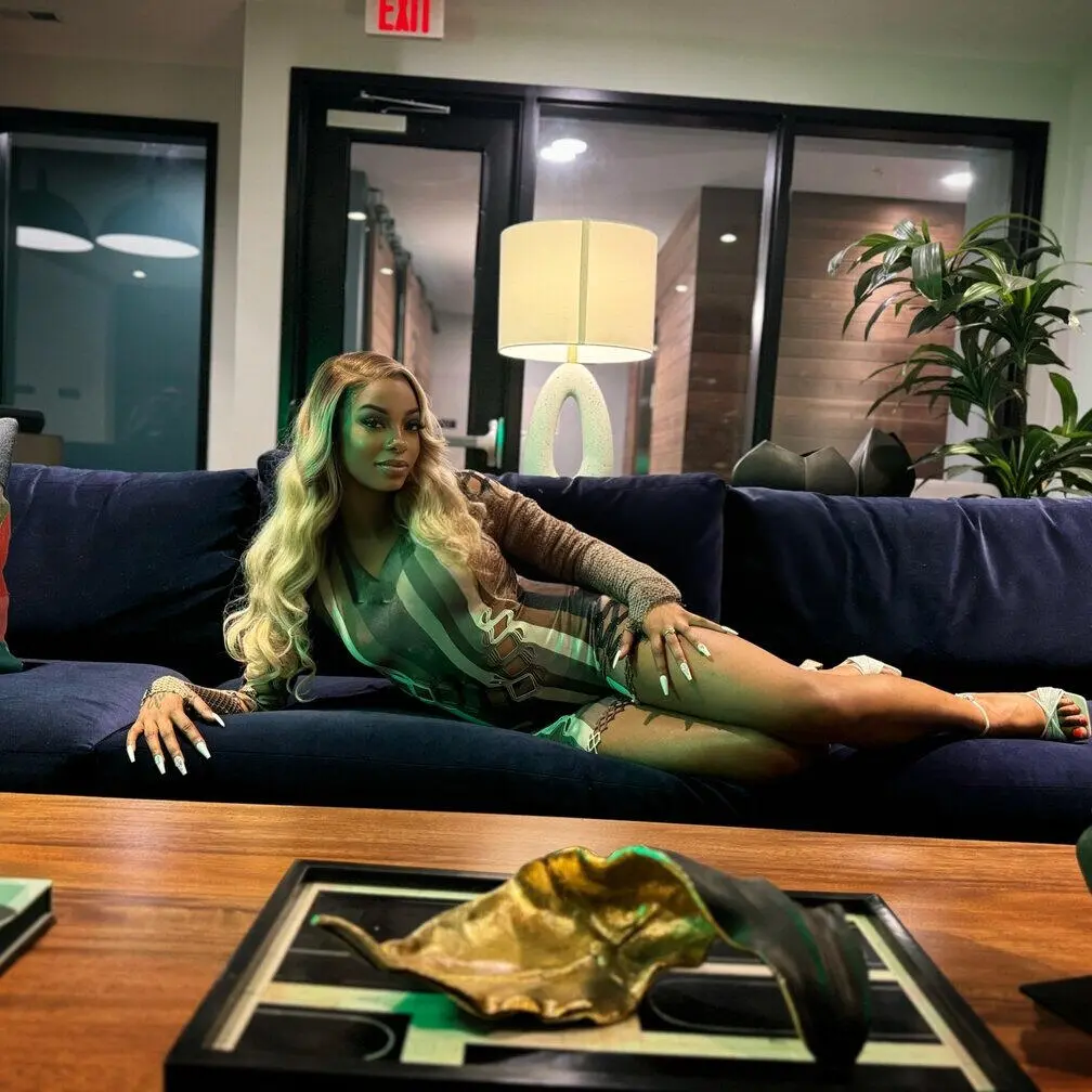 Escort Model Ms.Banks