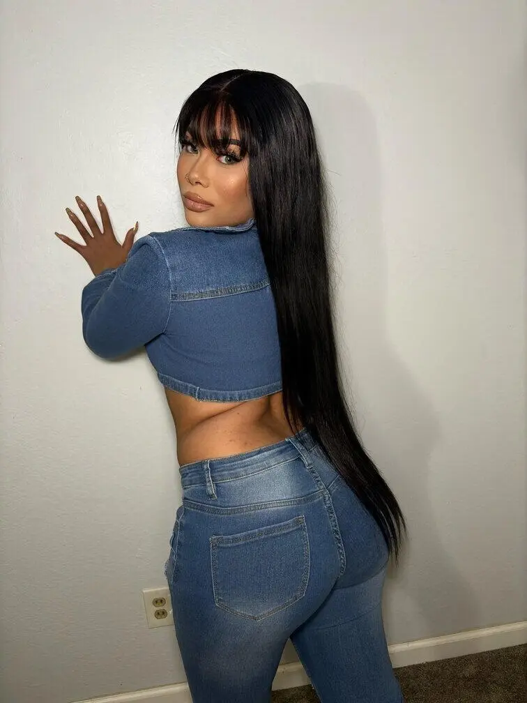 Escort Model Naomi - 5