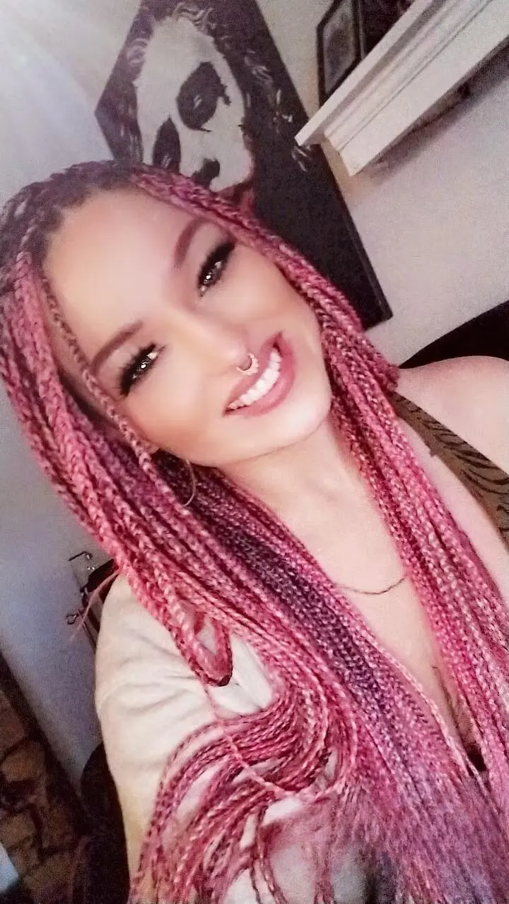 Escort Model Naomi North