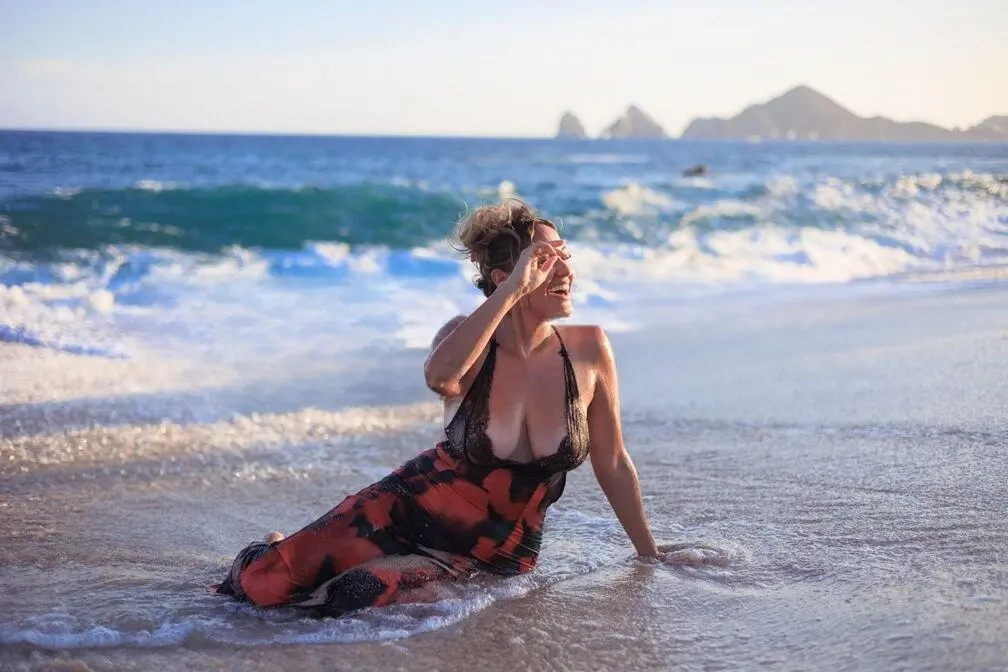 Escort Model Natalie - 4