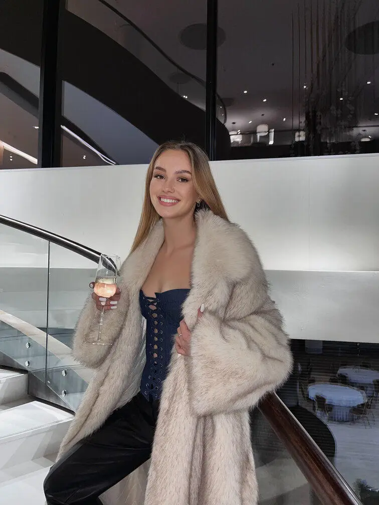 Escort Model Natalie
