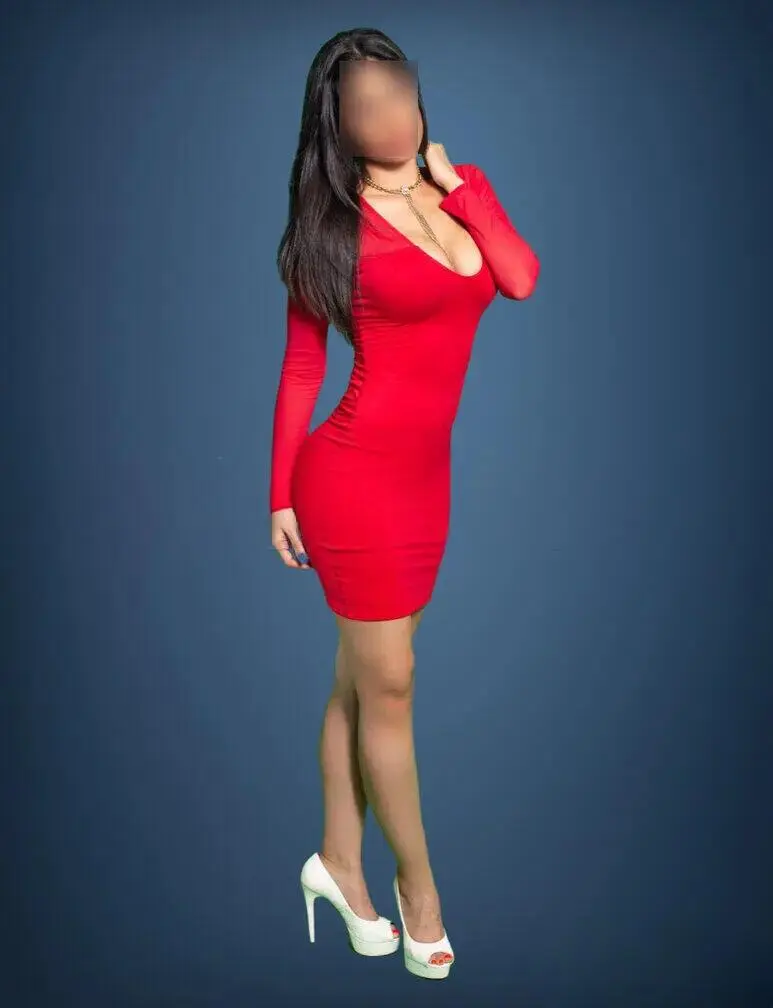 Escort Model Natasha Fire