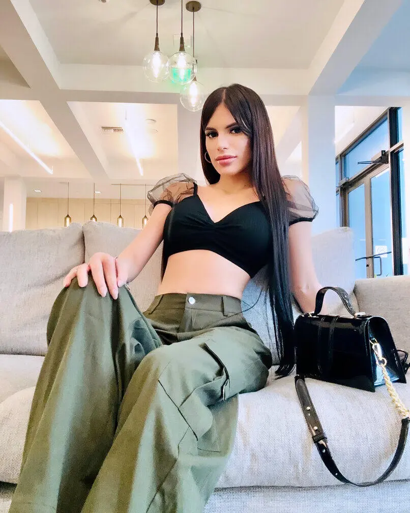 Escort Model Nicole - 5