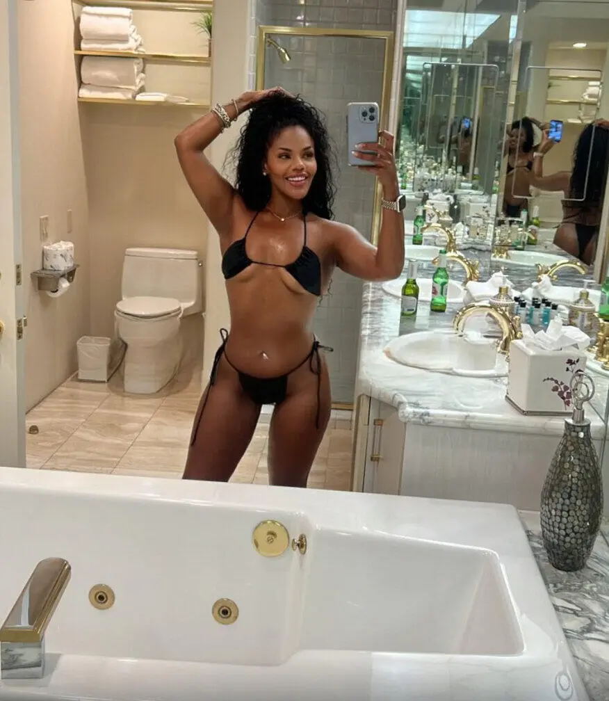 Escort Model Nicole Jean
