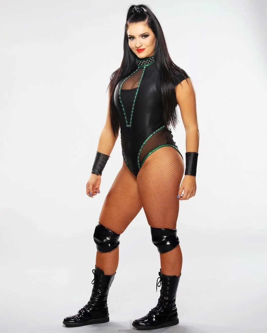 Escort Model Persia Pirotta - 7