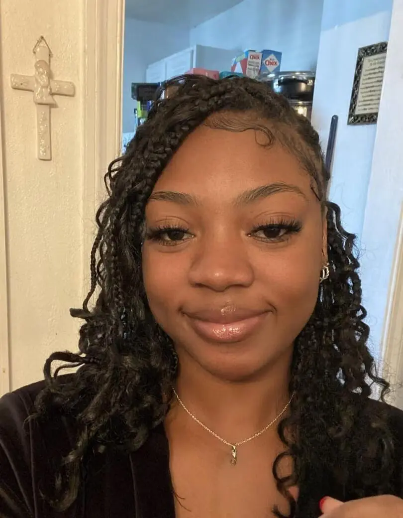 Escort Model PrettyQueen - 3