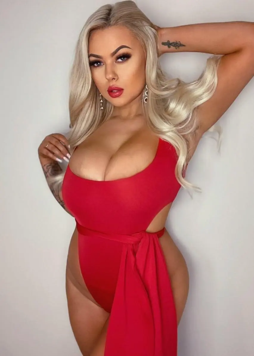 Escort Model Realamirahleia - 7